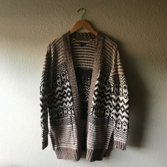 American Eagle Oversize Knit Aztec Cardigan - Picture 2 of 5